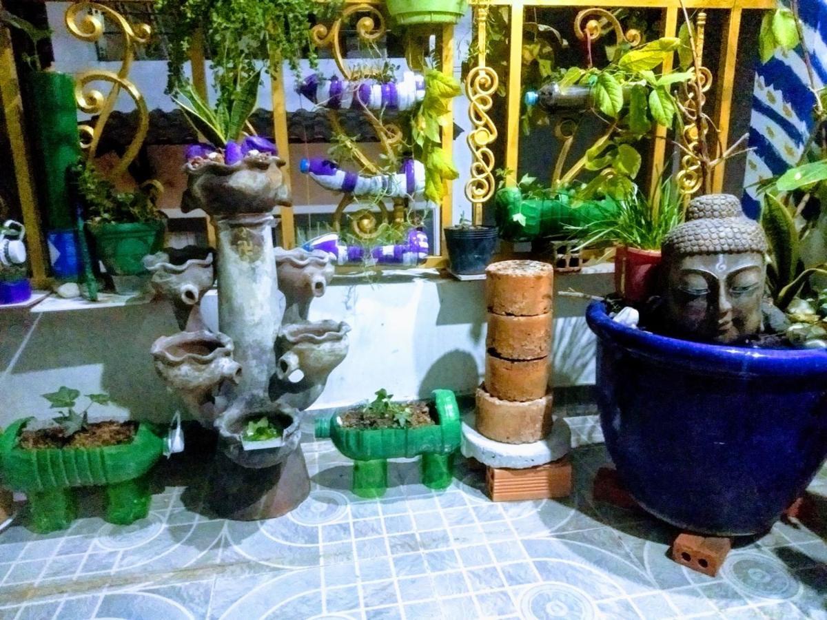 Vuông Tròn homestay Thành Pho Ho Chí Minh Esterno foto